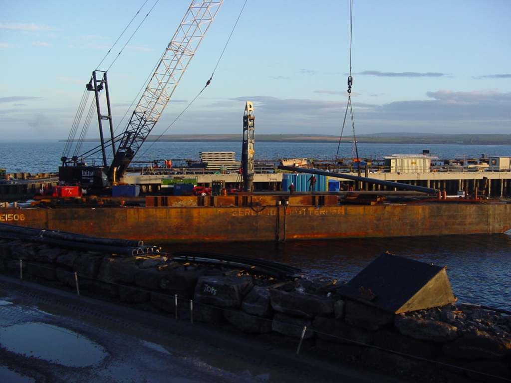 Photo: Scrabster Pier 28 November 2002