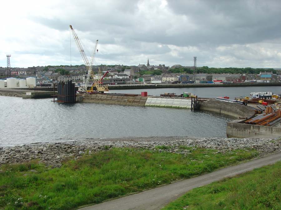 Photo: North Pier Work 19 July 2004