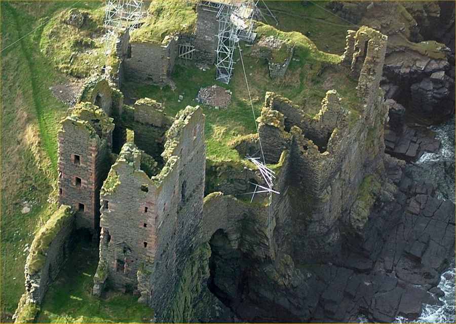 Photo: Girnigoe Castle 17 October 2004