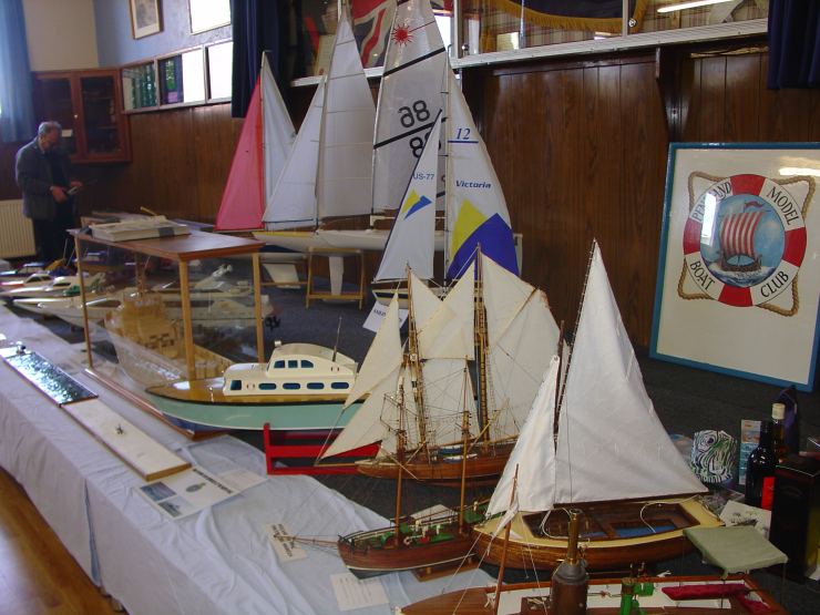 Photo: Pentland Model Boat Club Show 2006