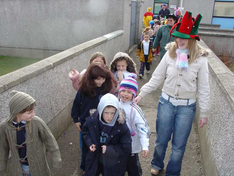 Photo: Mad March Walk South School Wick - 31 March 2006