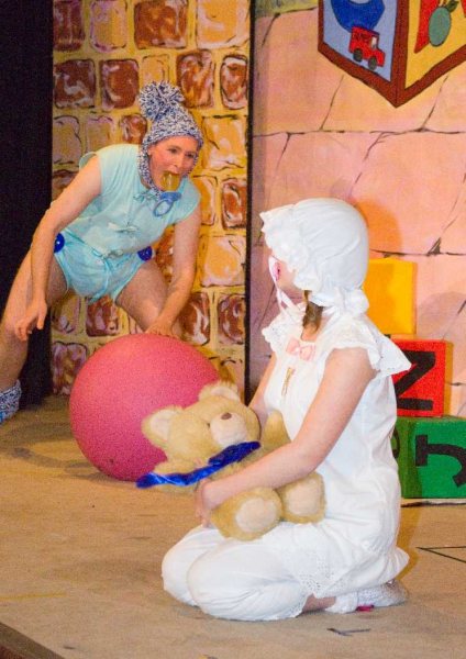 Photo: Sleeping Beauty Pantomime In Thurso
