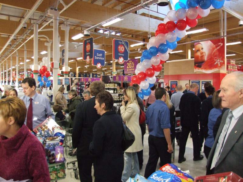 Photo: Opening Day For Tesco Wick - 10.00am