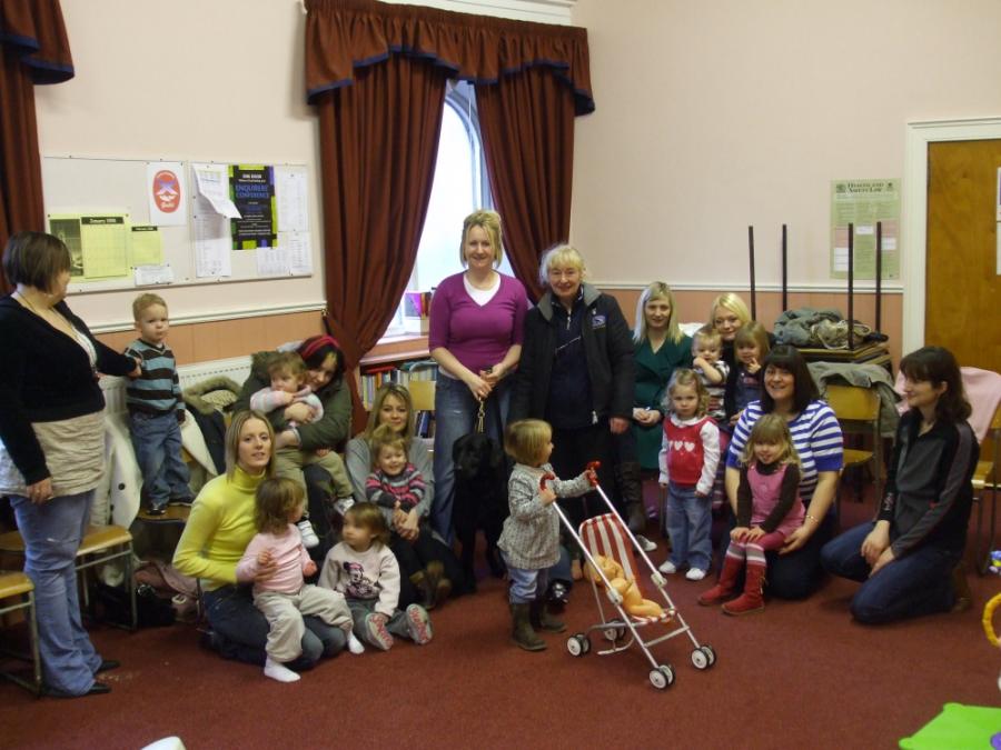 Photo: Thurso mothers and Toddlers Group Donate 100 To Labrescue