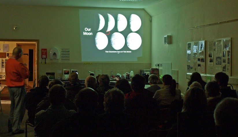 Photo: Mike Lunan Gives The Talk On Observing The Night Sky