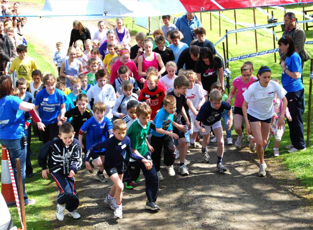 Photo: Young Runners At Mey 10K Run 2010
