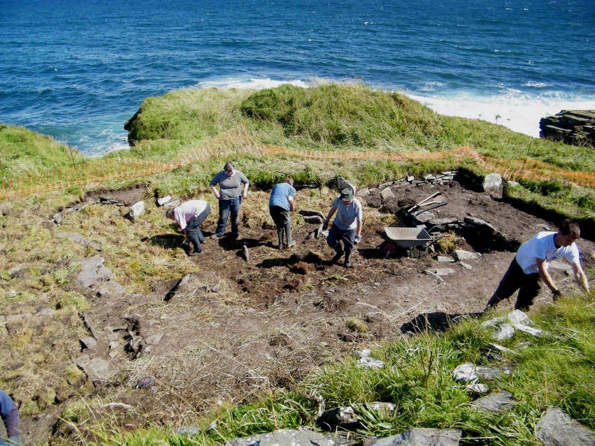 Photo: Nybster Broch Archaeological Dig 2011