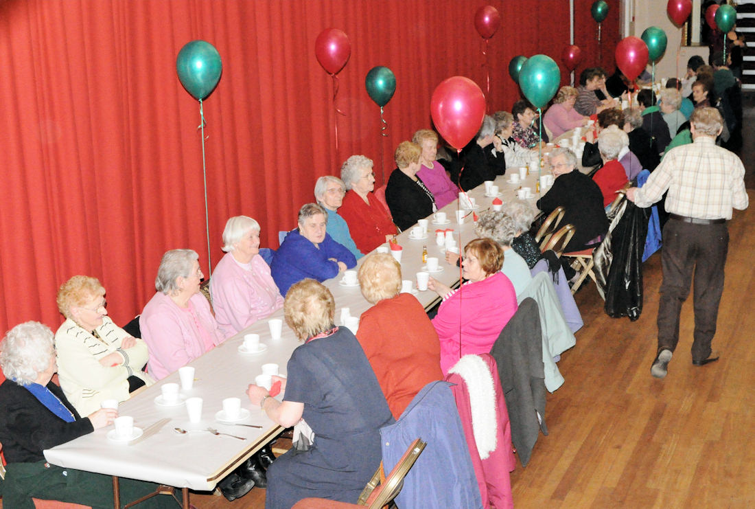 Photo: Pensioners Annual Treat At Wick