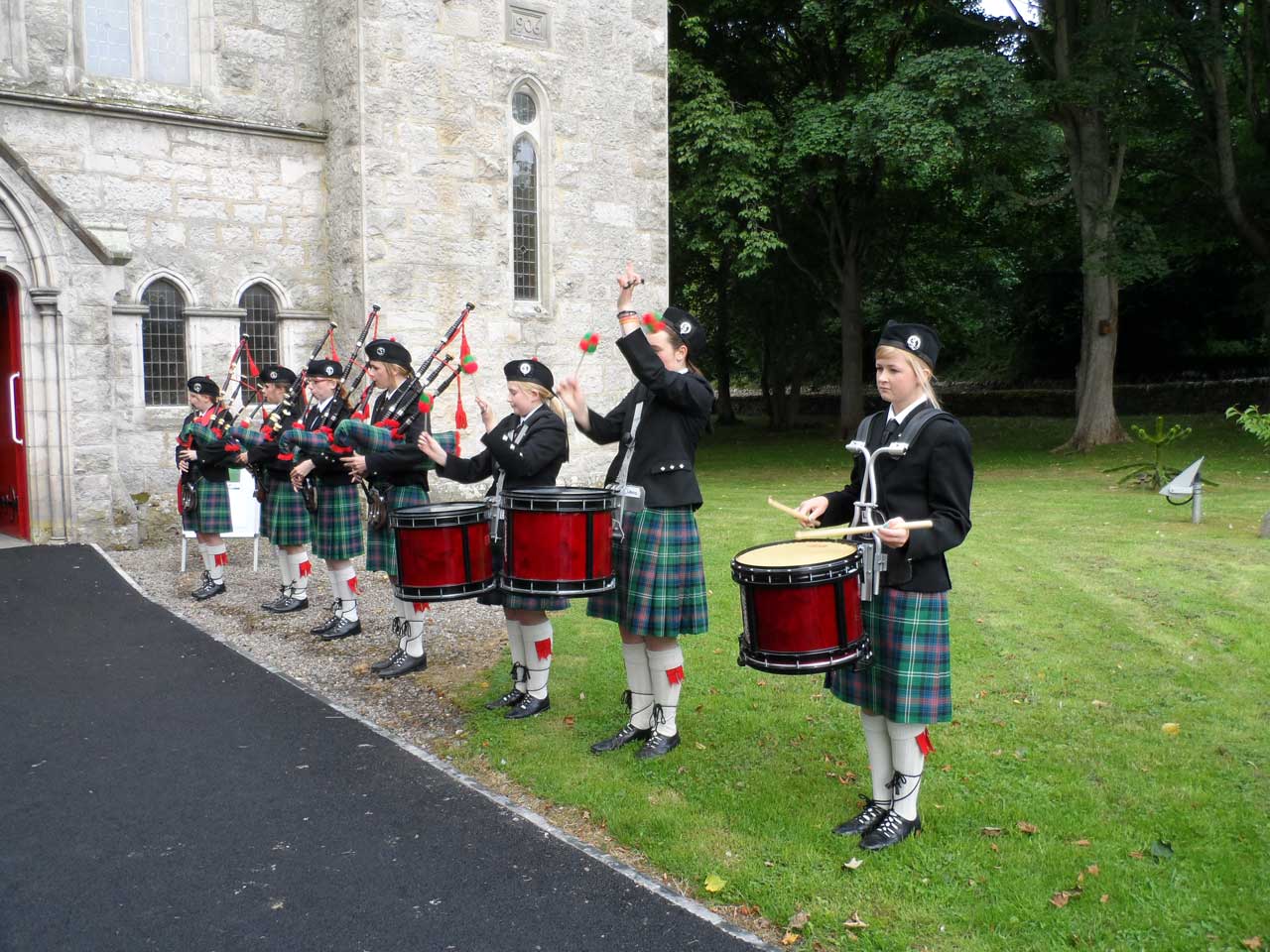 Photo: Sutherland Schools Pipe Band Started The Day