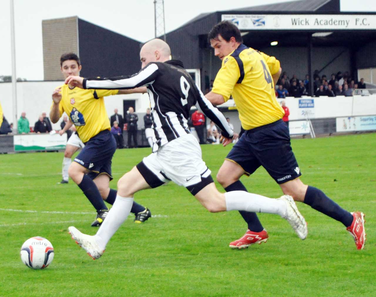 Photo: Wick Academy 5 Lossiemouth 2