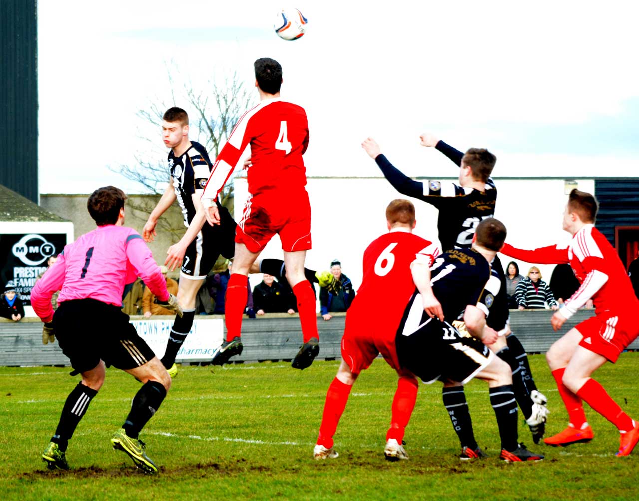 Photo: Wick Academy 2 Lossiemouth 1