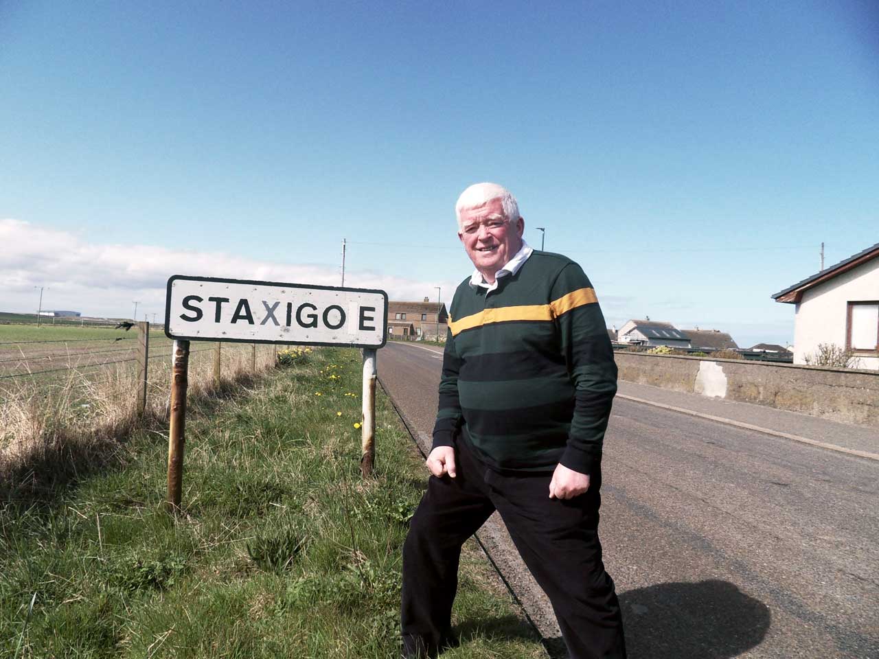 Photo: Staxigoe Saw Bill On The Campaign Trail in The Sunshine