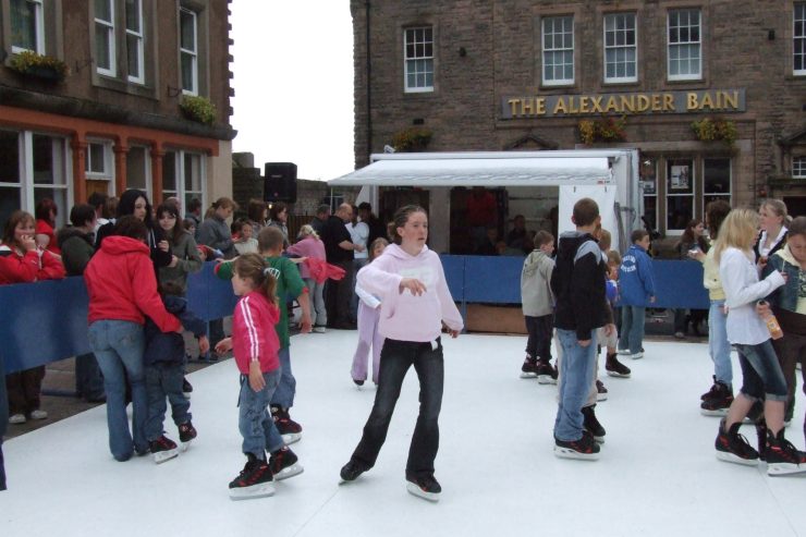 Photo: Skating At Market Square, Wick - 20 August 2006