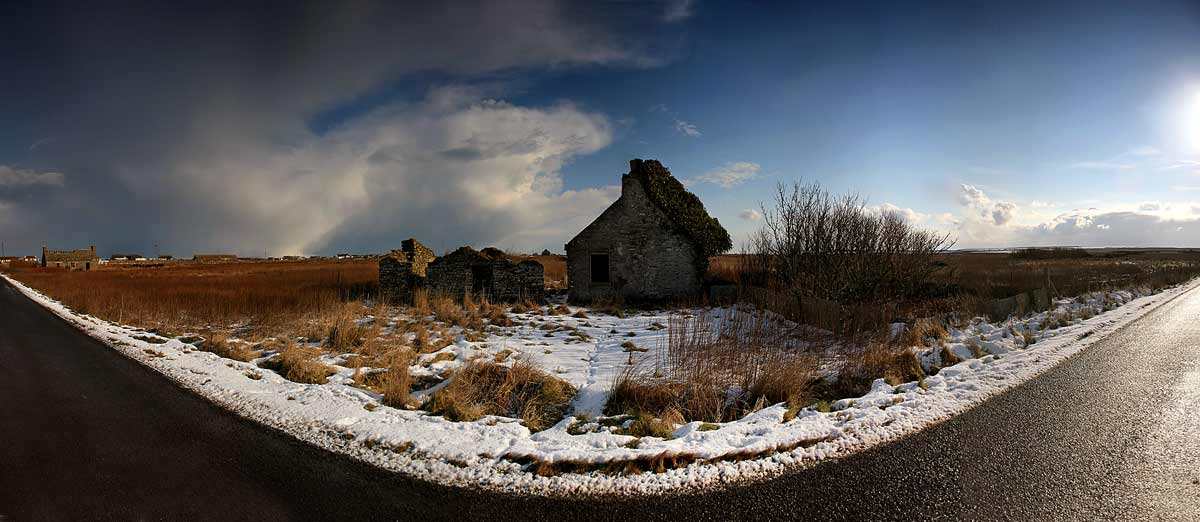 Photo: Winter Scene In Caithness - Ruined Cottage At Scarfskerry 3 March 2006