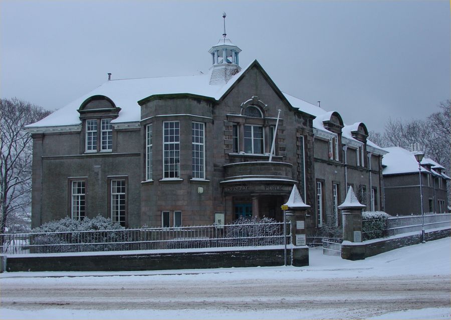 Photo: Winter Scene In Caithness - Library, Wick 4 March 2006 7.35am