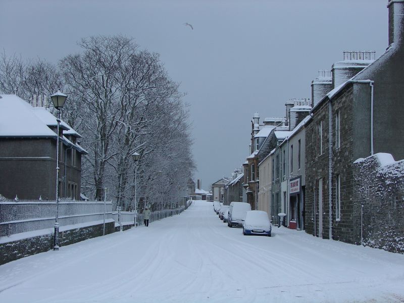 Photo: Winter Scene In Caithness - Sinclair Terrace, Wick 4 March 2006 7.35am