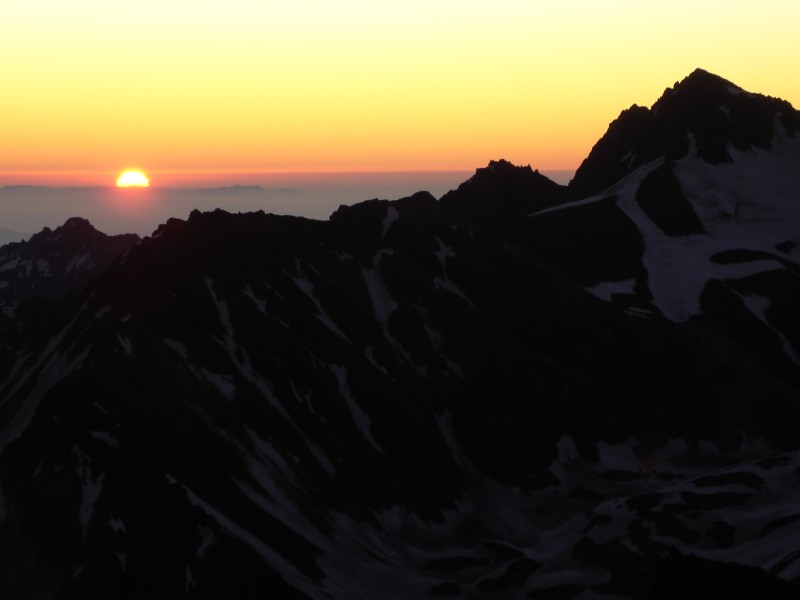 Photo: Sunset over the Andean mountains from Camp Plaza Canada