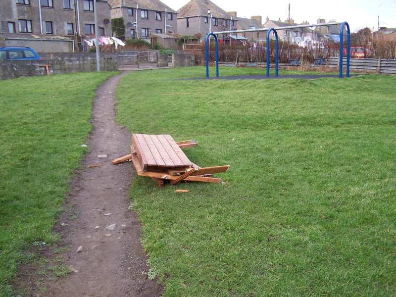 Photo: New Bench Seats Vandalised At Lybster