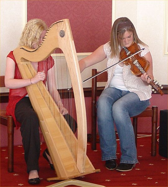 Photo: Ali Leith on Clarsach Jeana Leslie On Fiddle