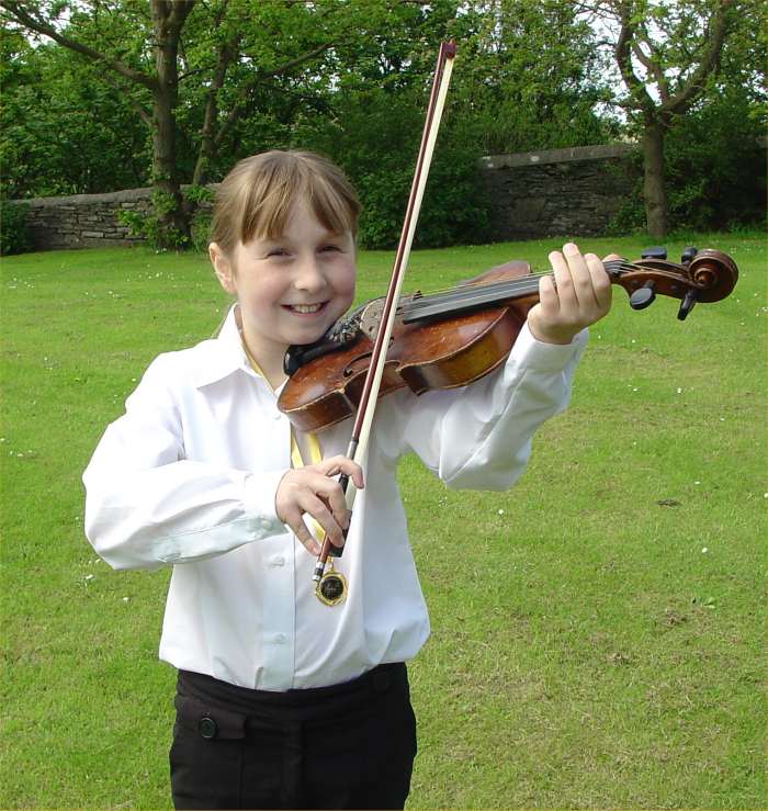 Photo: Violin - Grade 1 - Katie Rose MacDonald - Canisbay