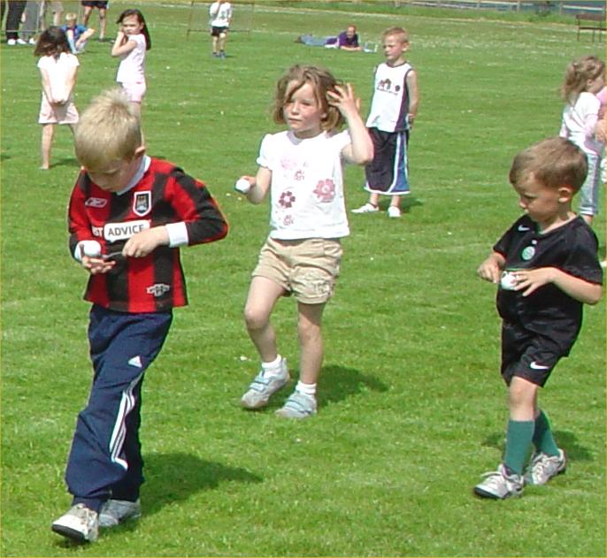 Photo: Halkirk Gala 2006 - Children's Races