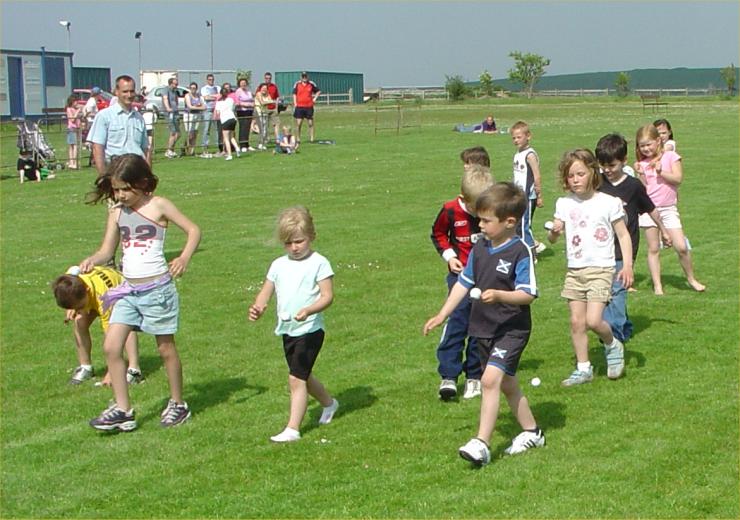 Photo: Halkirk Gala 2006 - Children's Races