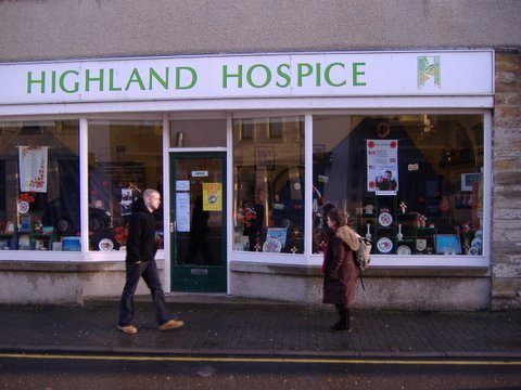Photo: Highland Hopsice Shop Thurso Remembrance window