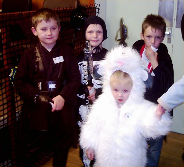 Photo: Staxigoe Halloween Party 2005