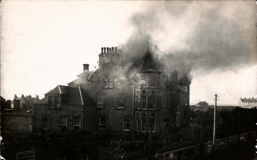 Photo: Station Hotel, Brora - Fire 1924