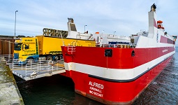 MV Alfred loading at Gills Harbour in rough weather